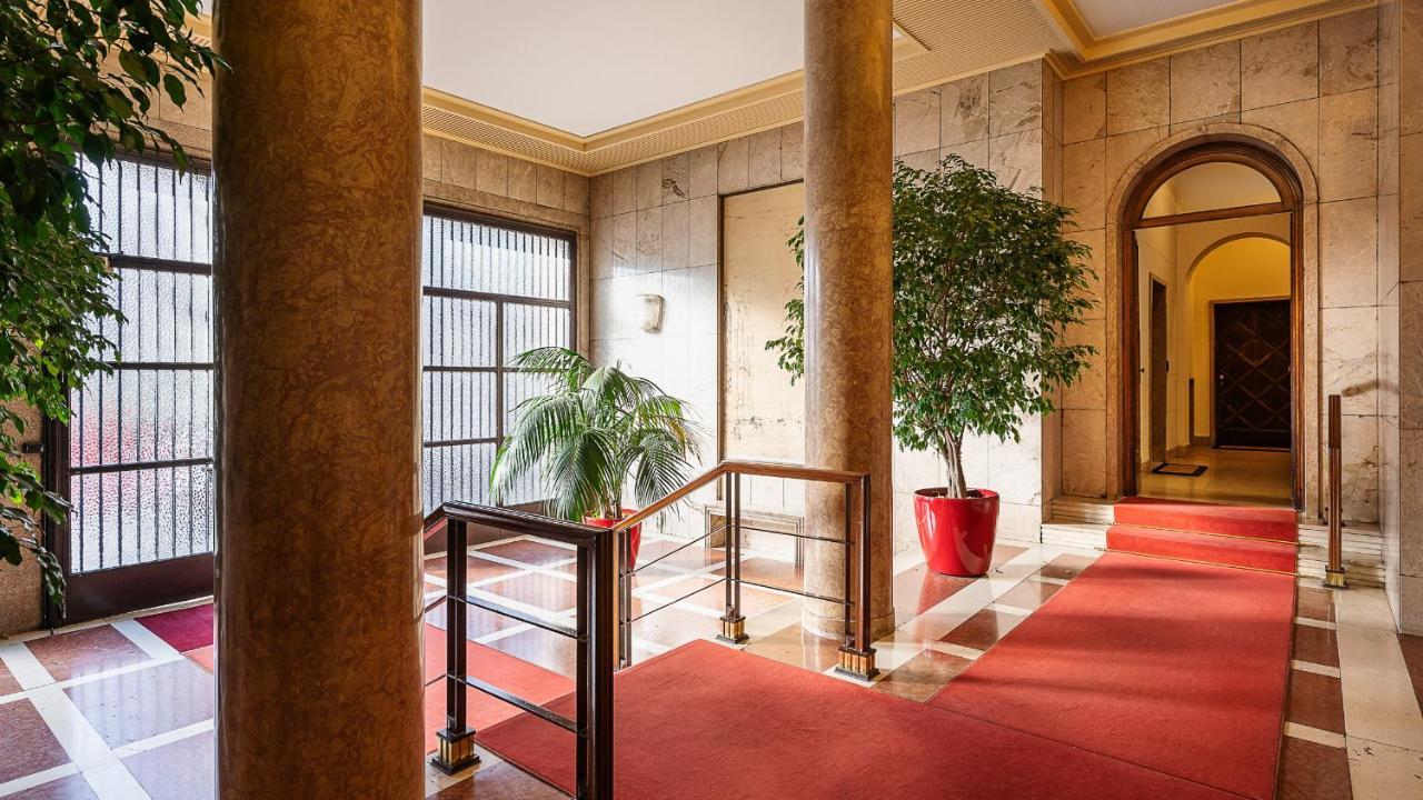 Classbnb - Due Moderni Appartamenti A 1Km Dall'Arco Della Pace Милано Екстериор снимка